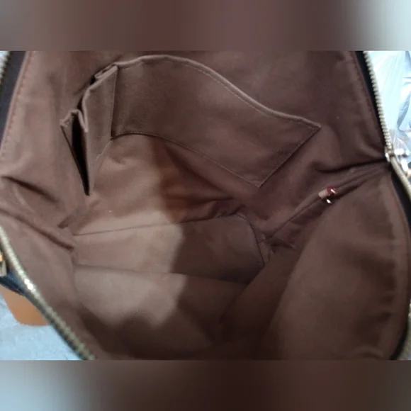 Louis Vuitton Bag - Picture 2 of 14